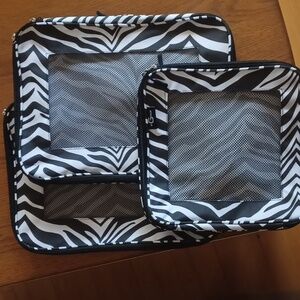 Go ganize compression travel cubes zebra